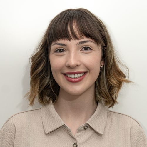 Adelina, UI/UX Designer